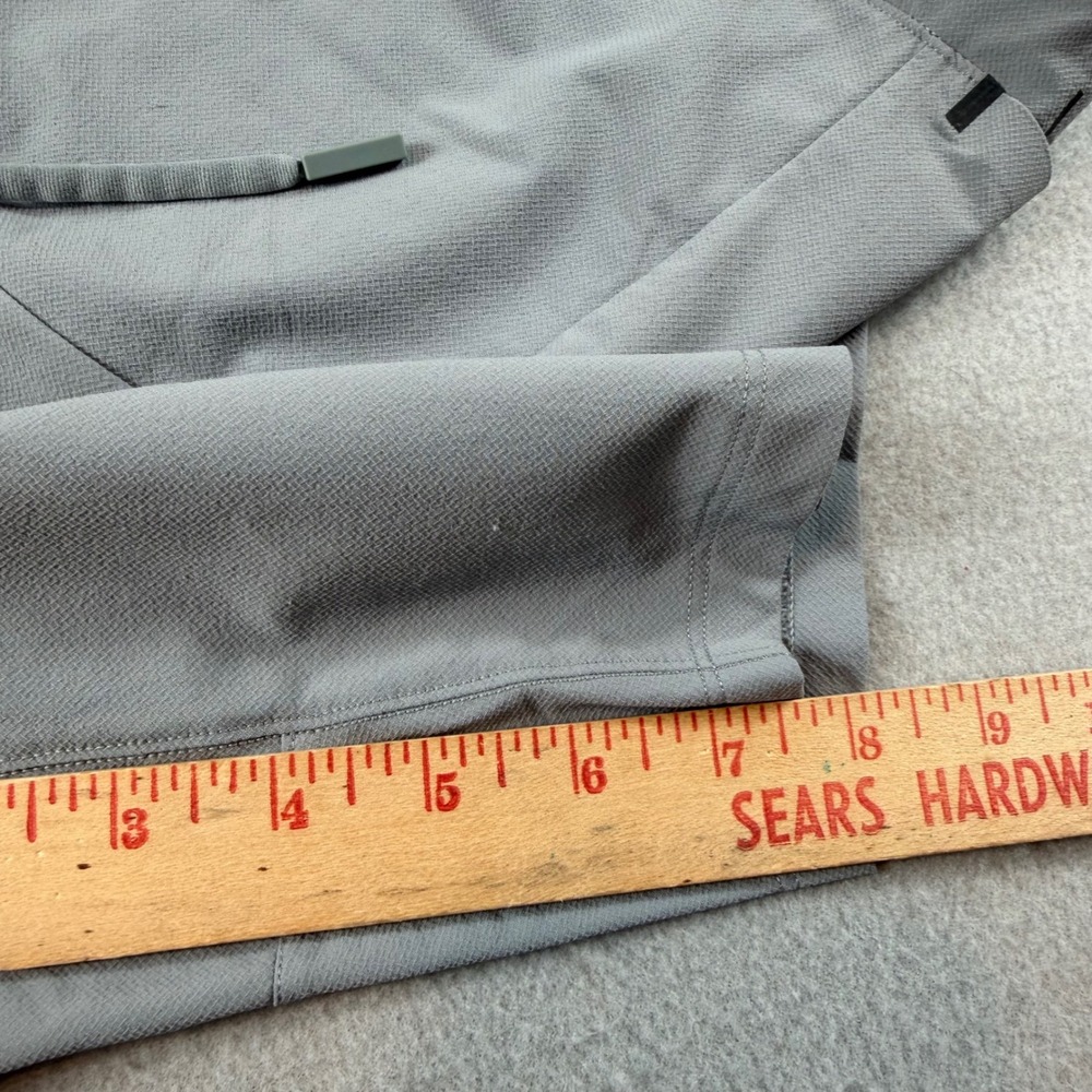 Lululemon License to Train Shorts Mens Medium Grey 7 Inch Inseam LM7APYS - Picture 5 of 8